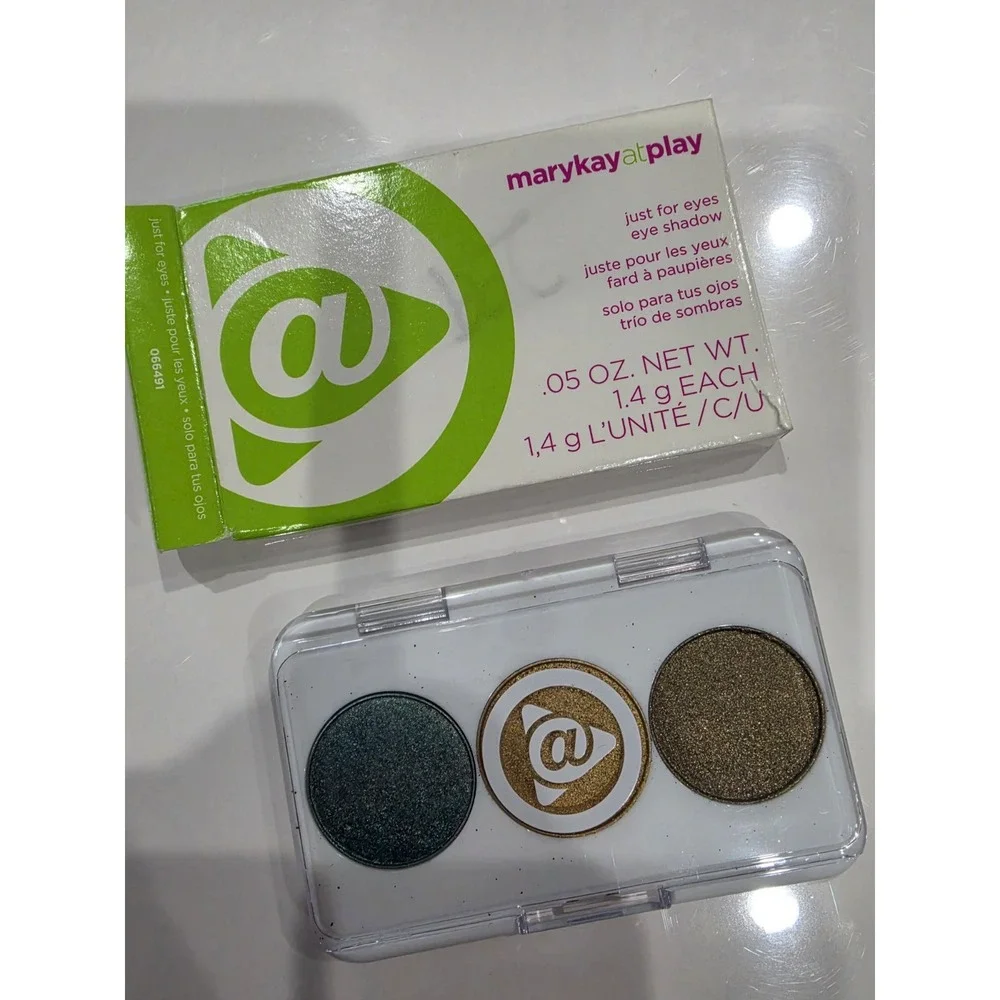 Mary Kay At Play Just For Eyes Trio Set New